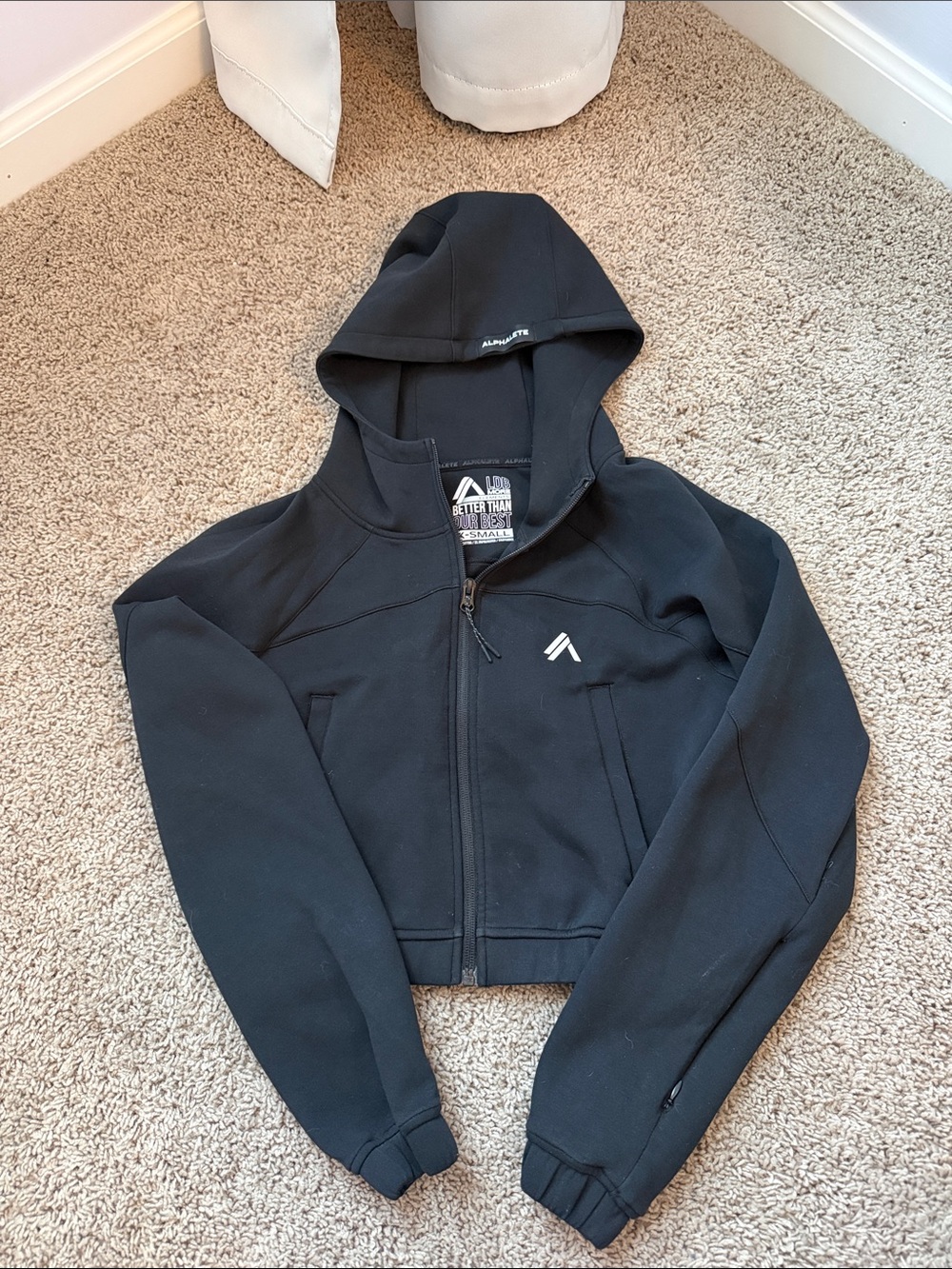 Alphalete Black Cropped Hooded Zip-Up Sweatshirt